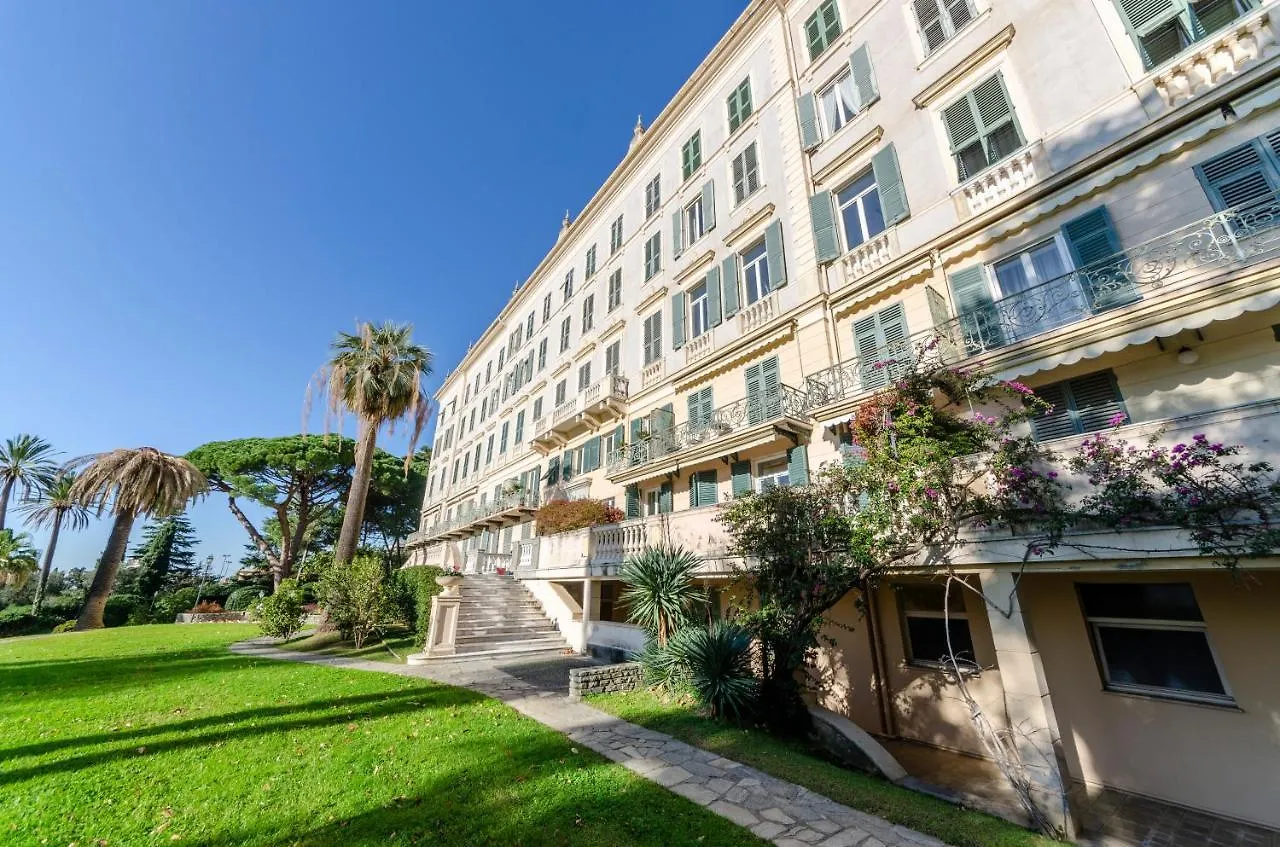 Apartamento Joivy Apt For 4 With Exclusive Pool And Garden In Nervi Génova