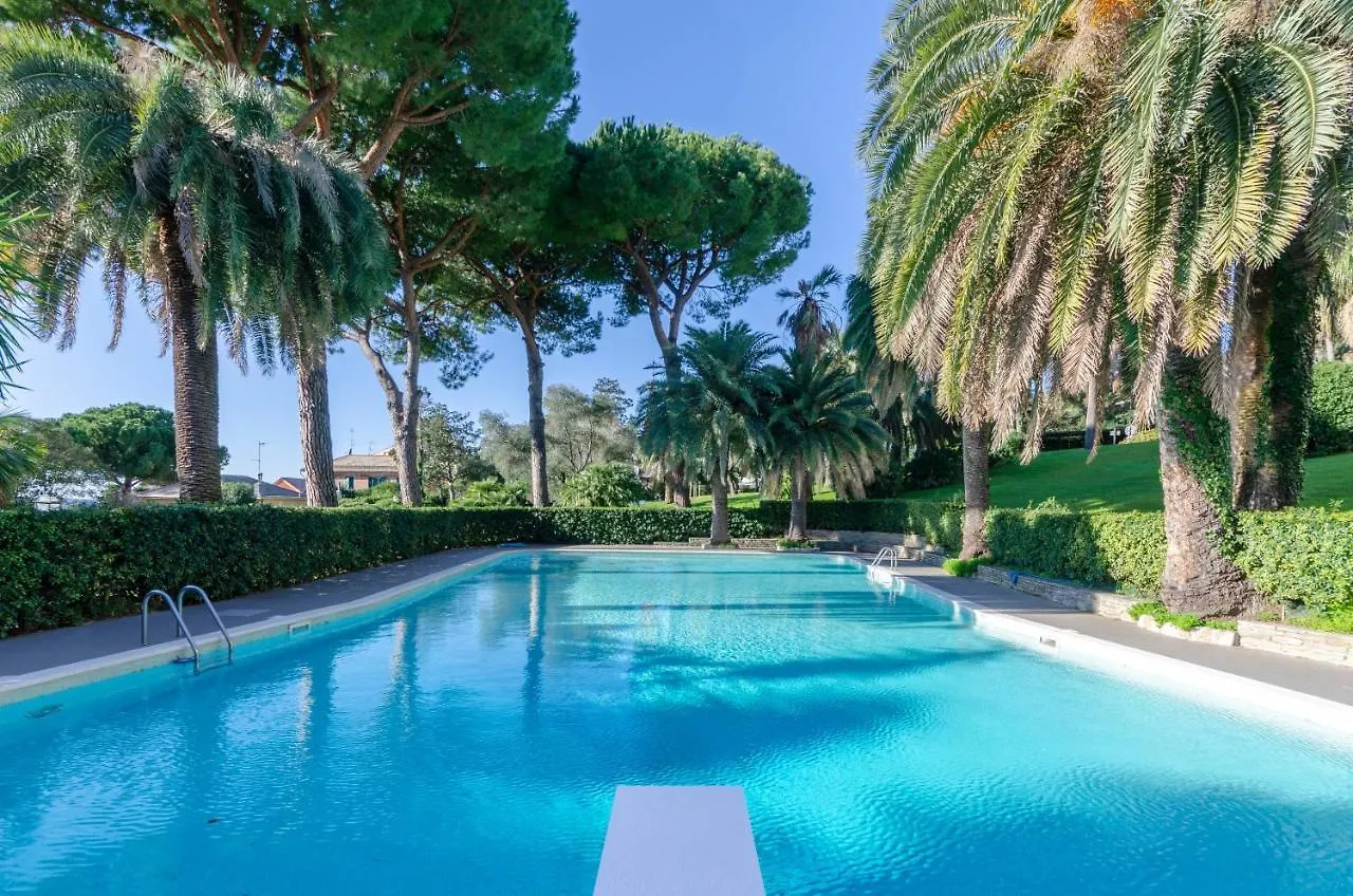 Joivy Apt For 4 With Exclusive Pool And Garden In Nervi Apartment Genoa 0*,  Italy